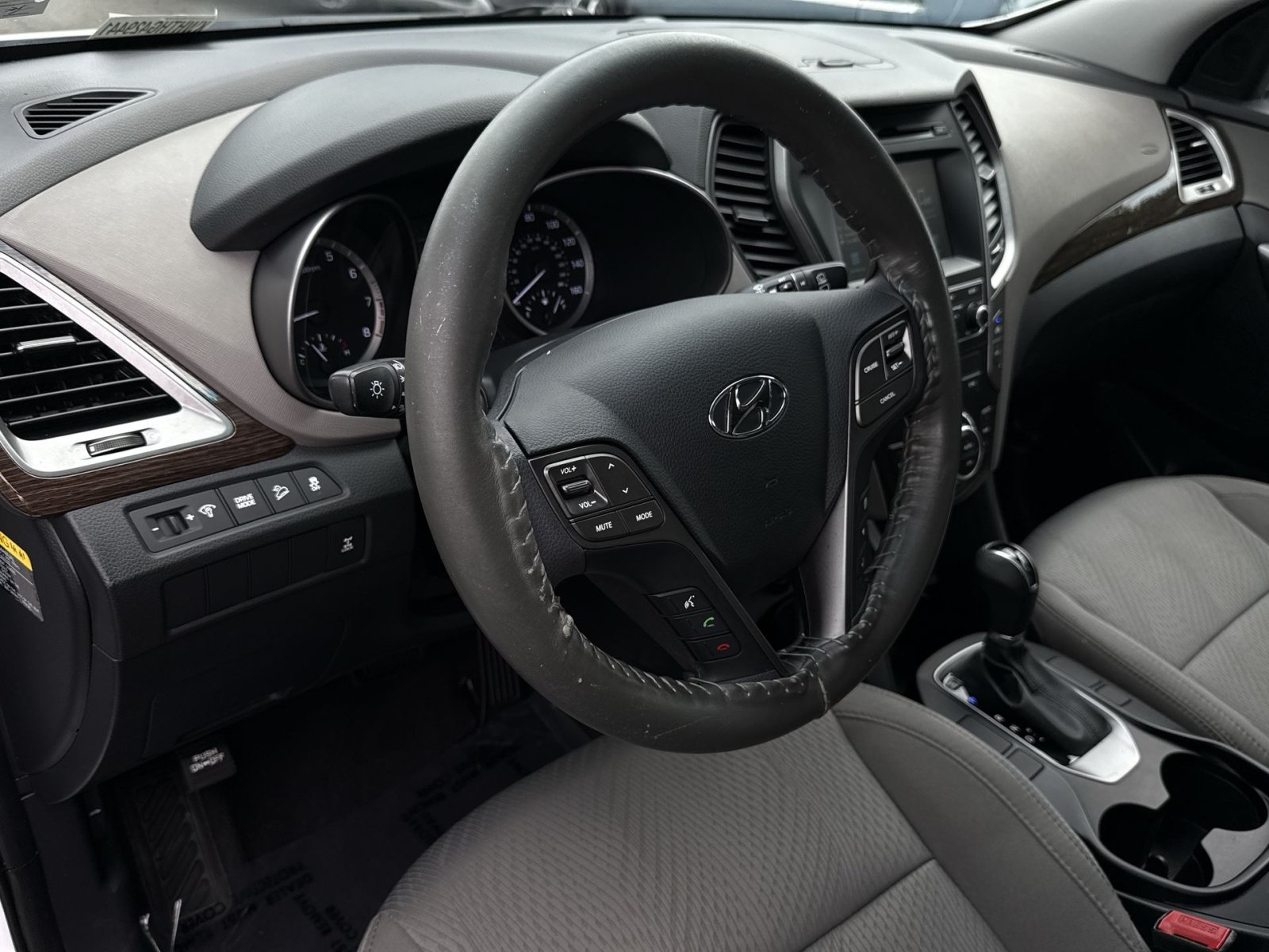 Used 2017 Hyundai Santa Fe Sport AWD/4WD image 16