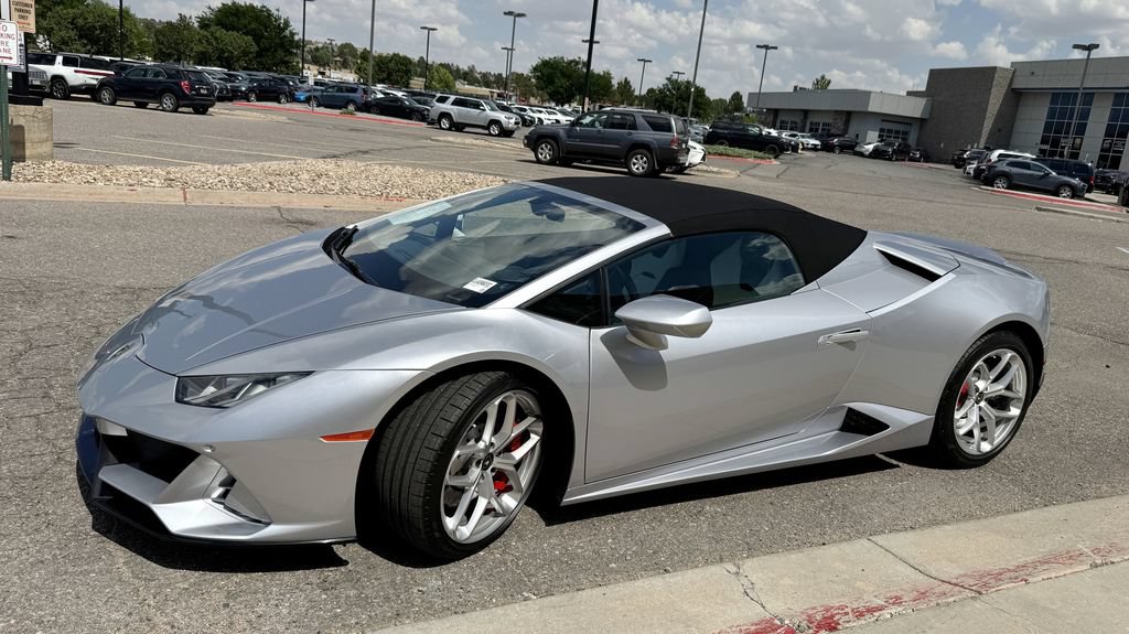 Used 2018 Lamborghini Huracan LP 580-2 RWD image 4
