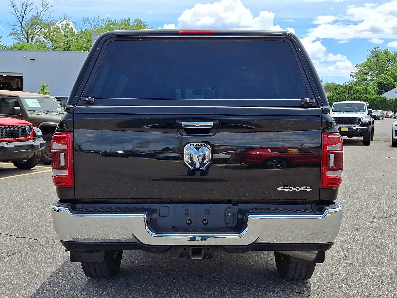 Used 2022 RAM 3500 Laramie AWD/4WD image 5