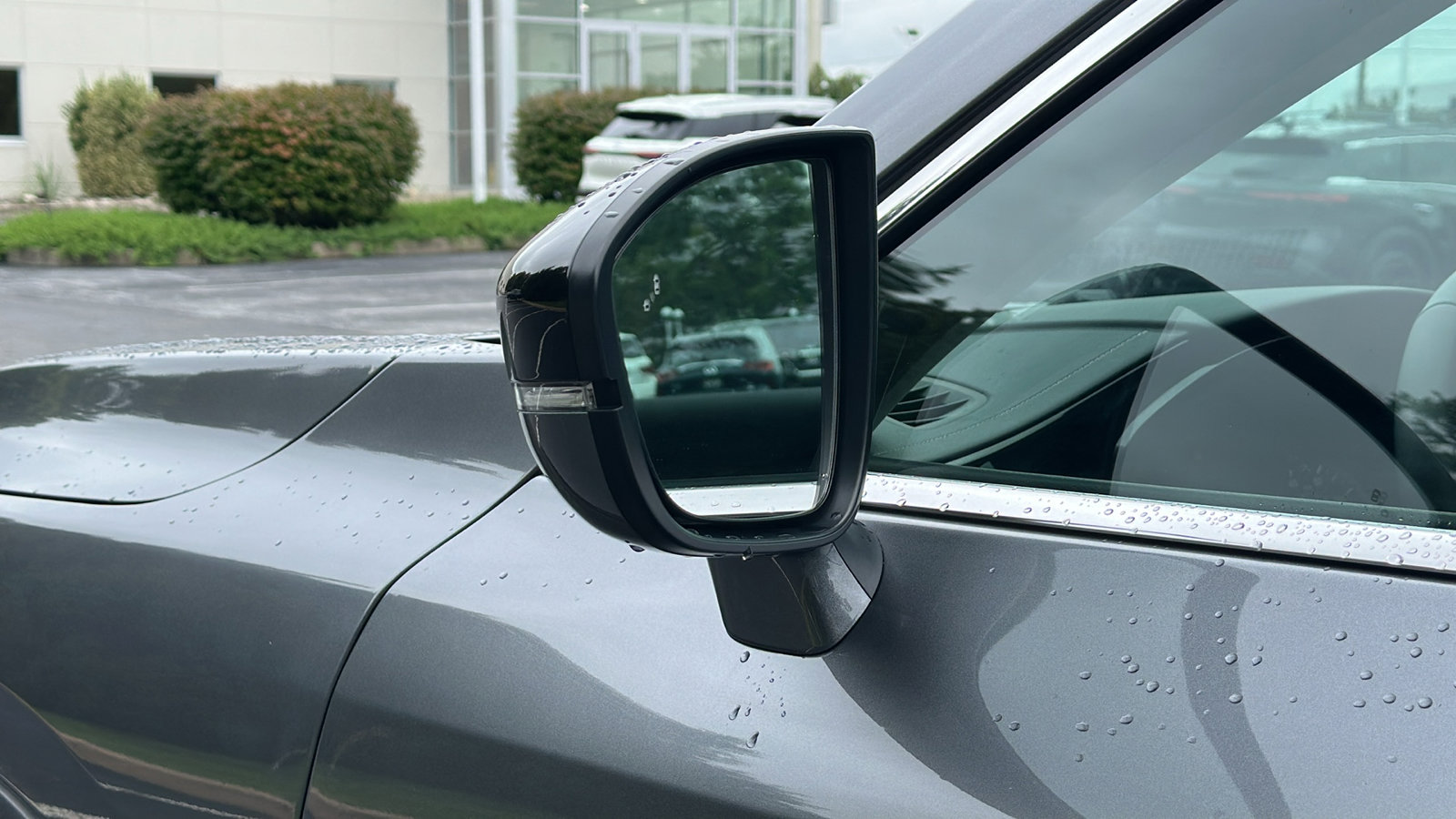 Certified 2024 INFINITI QX60 Pure image 11