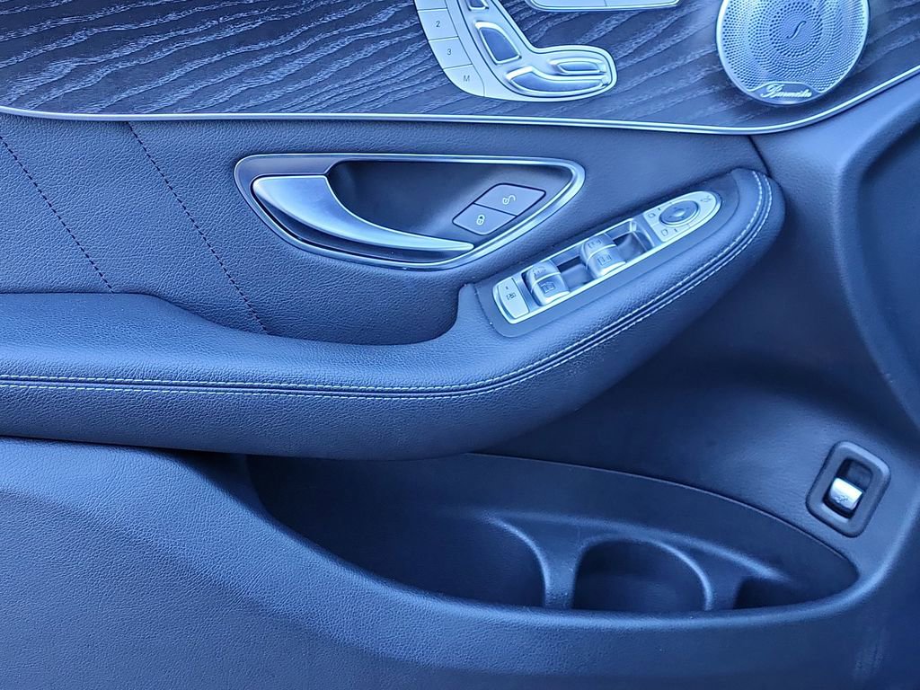 Used 2018 Mercedes-Benz GLC 300 4MATIC image 22