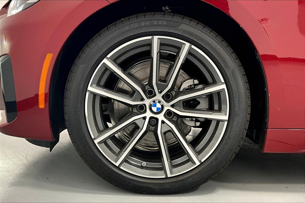 New 2025 BMW 230i Coupe w/ Convenience Package RWD image 31