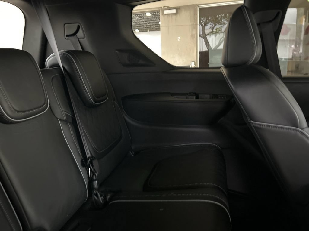 Used 2025 INFINITI QX80 Autograph w/ Premium Cargo Package AWD/4WD image 44