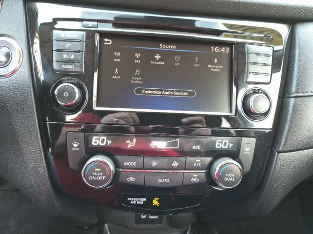 Used 2020 Nissan Rogue SV AWD/4WD image 25
