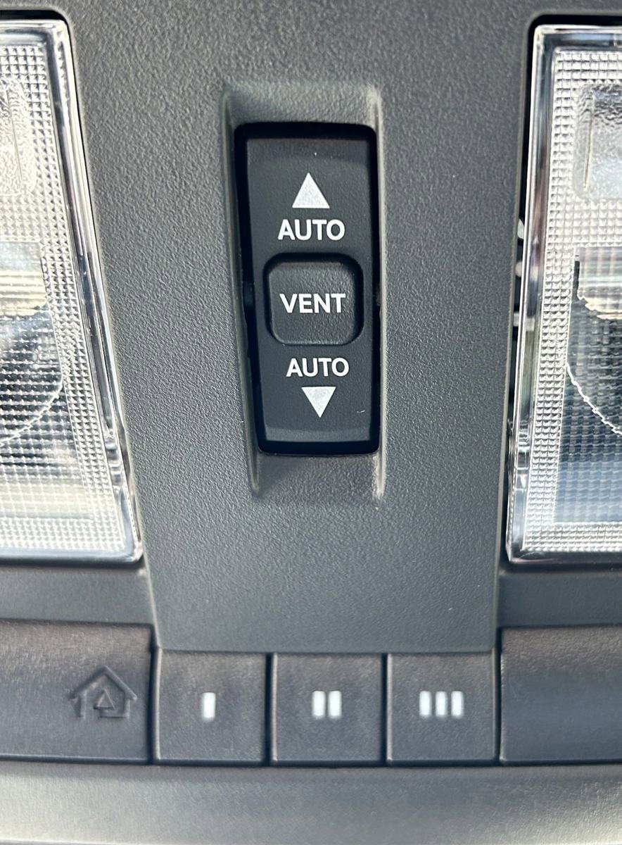 Certified 2022 Dodge Challenger R/T w/ T/A Package image 35