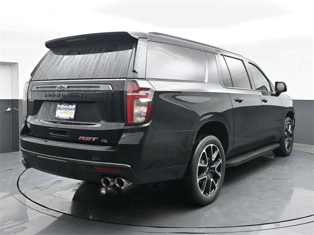 Used 2022 Chevrolet Suburban RST w/ Sport Performance Package image 9