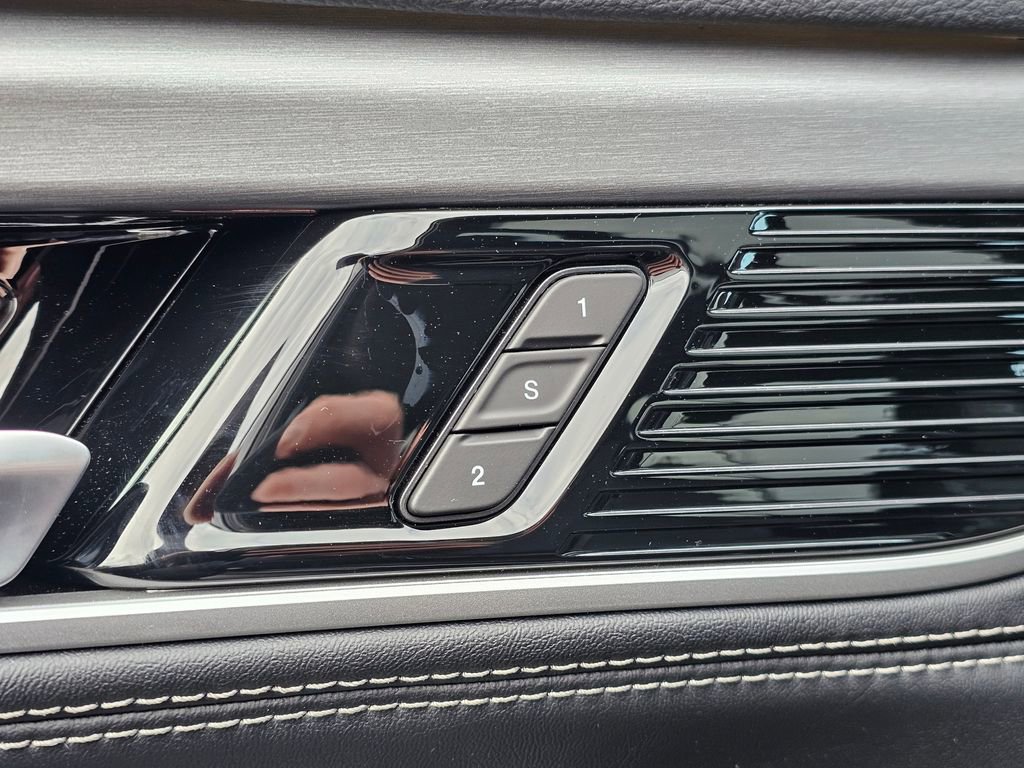 New 2026 Jeep Grand Wagoneer Limited image 12