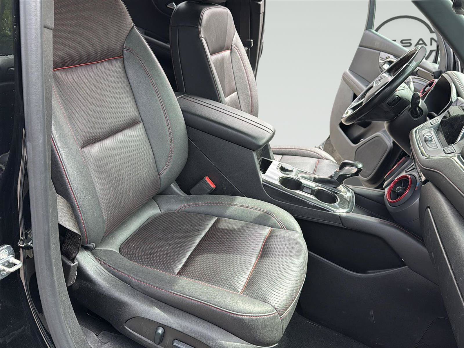 Used 2022 Chevrolet Blazer RS FWD image 27