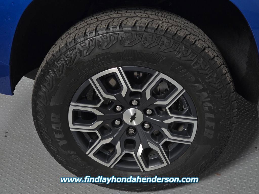 Used 2024 Chevrolet Colorado Z71 w/ Z71 Convenience Package 2 image 8