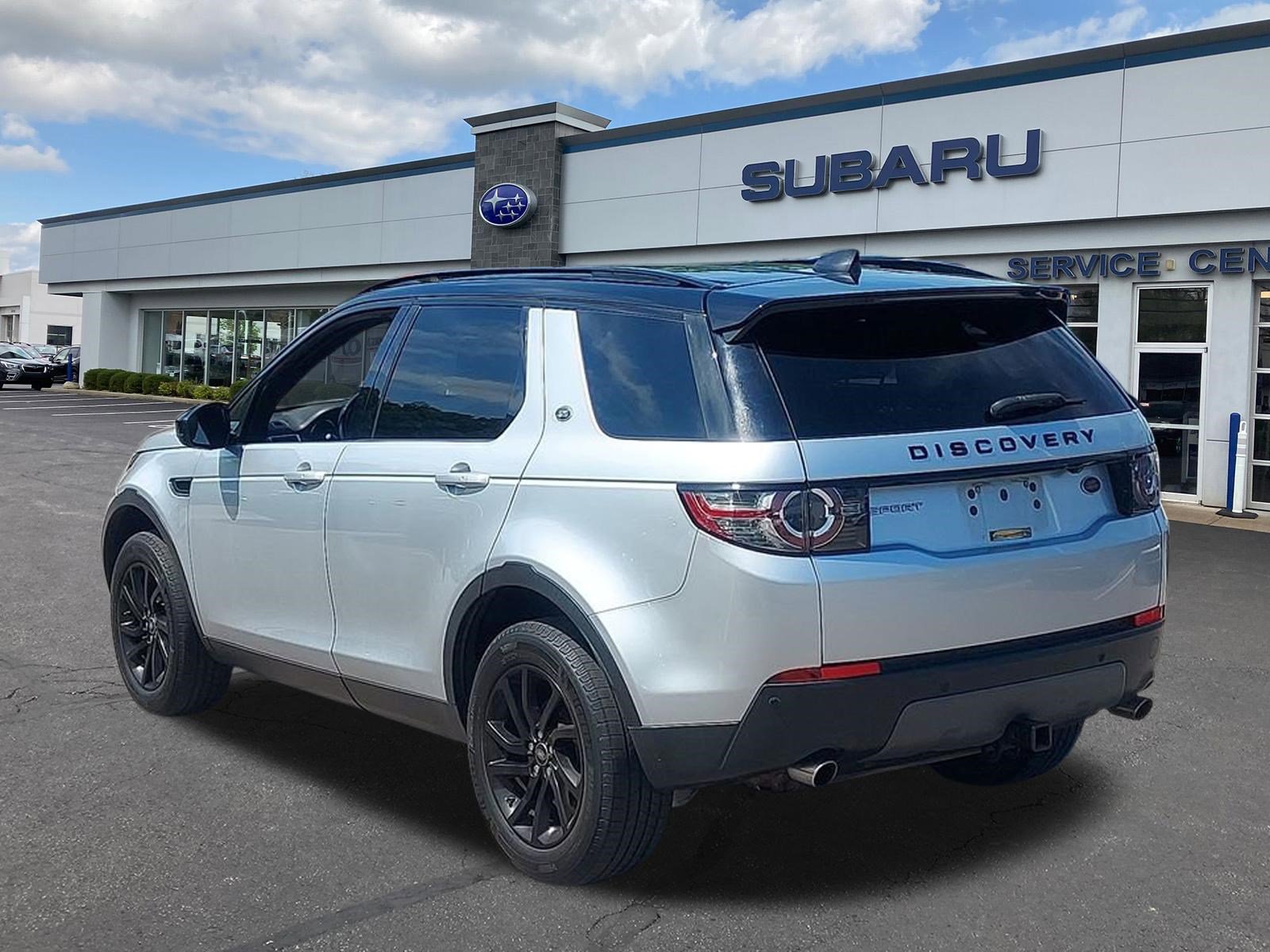 Used 2018 Land Rover Discovery Sport SE AWD/4WD image 5