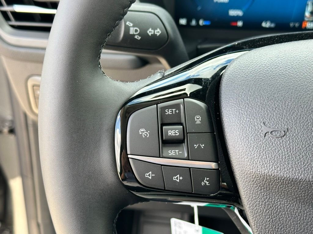 New 2024 Ford Escape SE w/ PHEV Premium Package FWD image 24