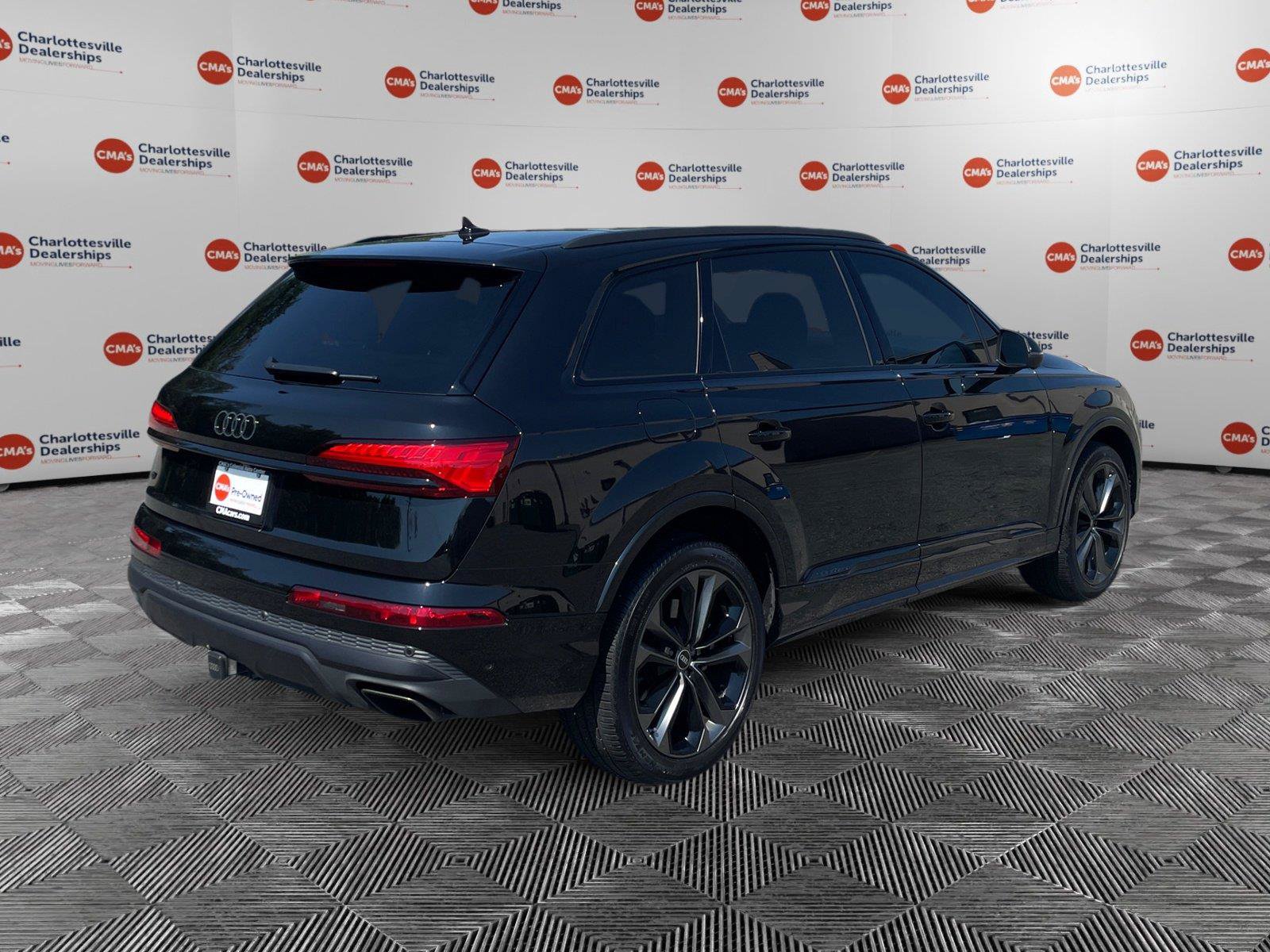 Used 2025 Audi Q7 3.0T Premium Plus AWD/4WD image 5