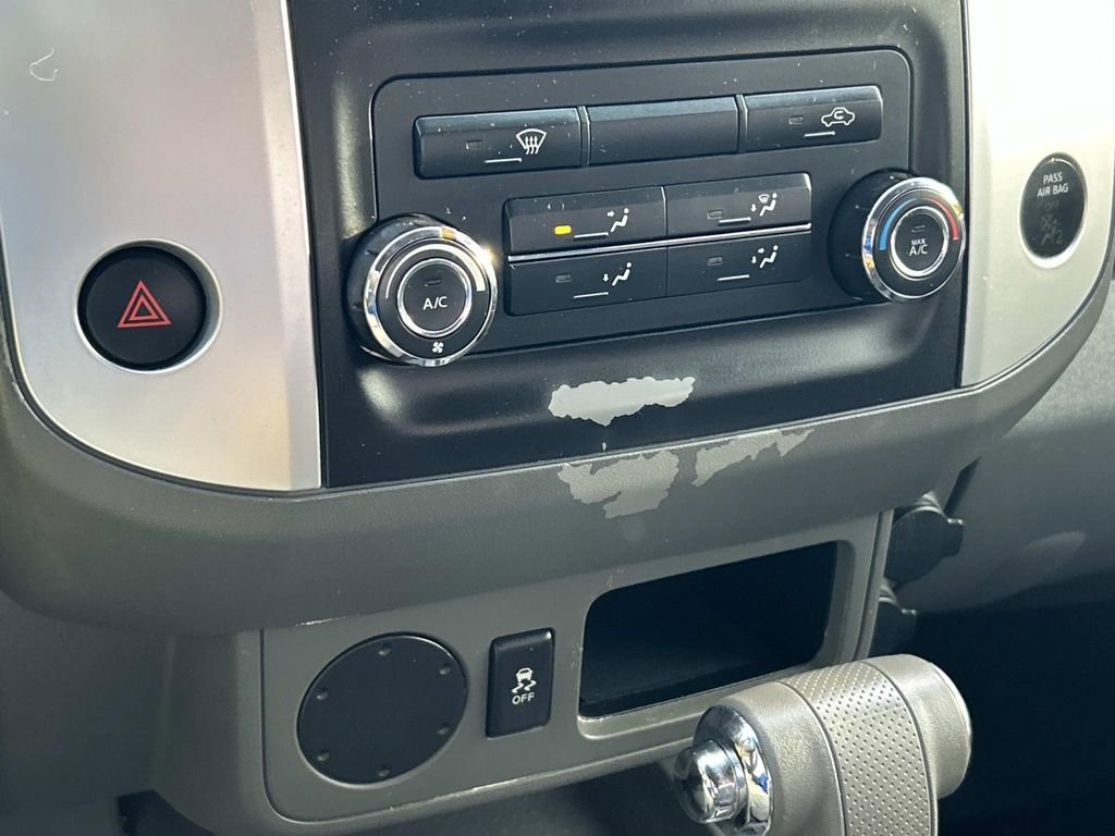 Used 2014 Nissan Frontier SV image 23