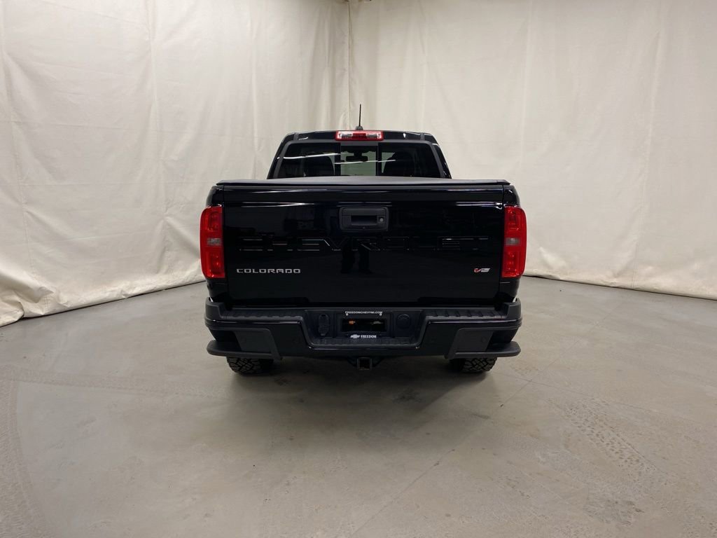 Used 2021 Chevrolet Colorado Z71 w/ Z71 Midnight Edition image 7