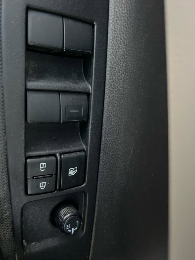 Used 2021 Toyota Corolla LE image 24