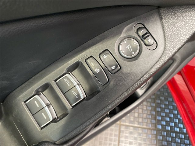 Used 2018 Honda Accord Sport image 13