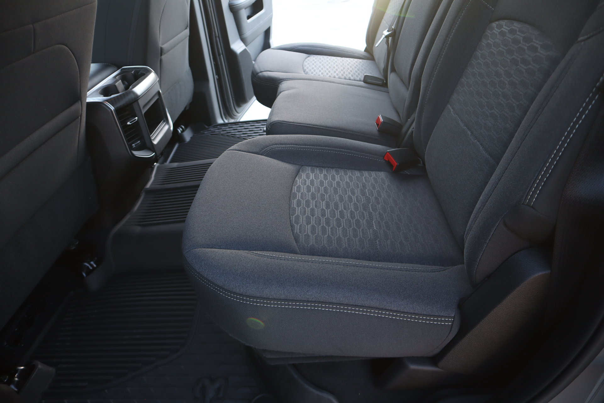 New 2027 RAM 3500 Big Horn AWD/4WD image 13