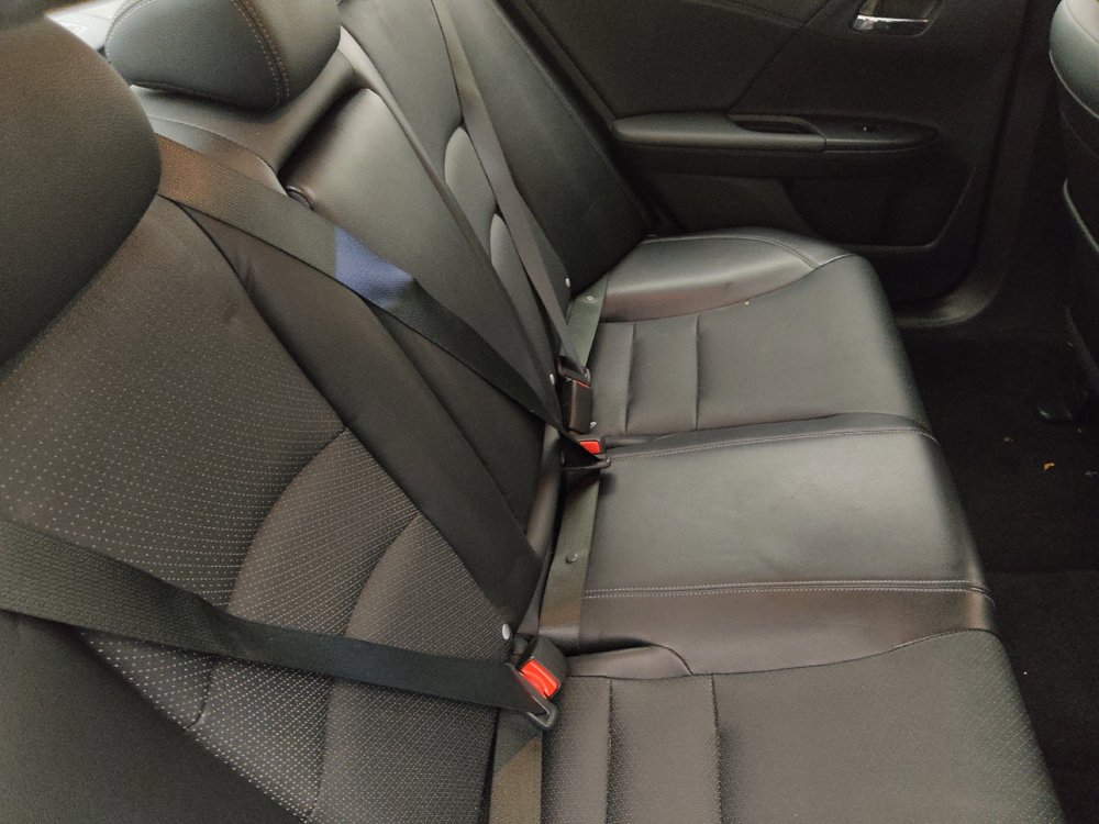 Used 2015 Honda Accord Touring image 19