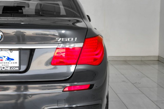 Used 2012 BMW 750i RWD image 55