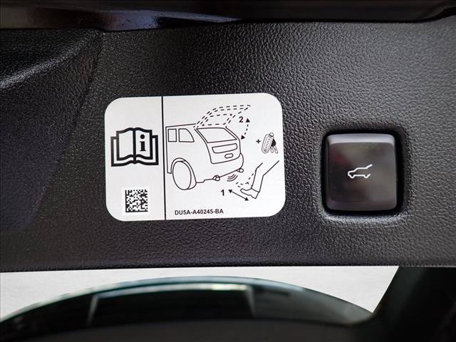 Used 2020 Ford Escape Titanium AWD/4WD image 9