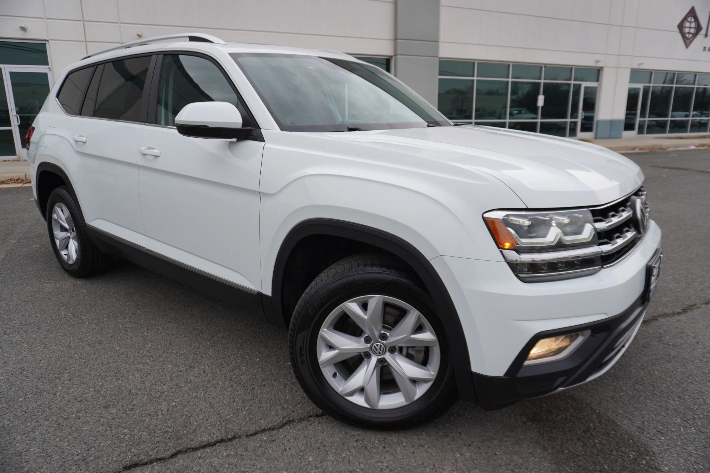 Used 2018 Volkswagen Atlas SEL image 1