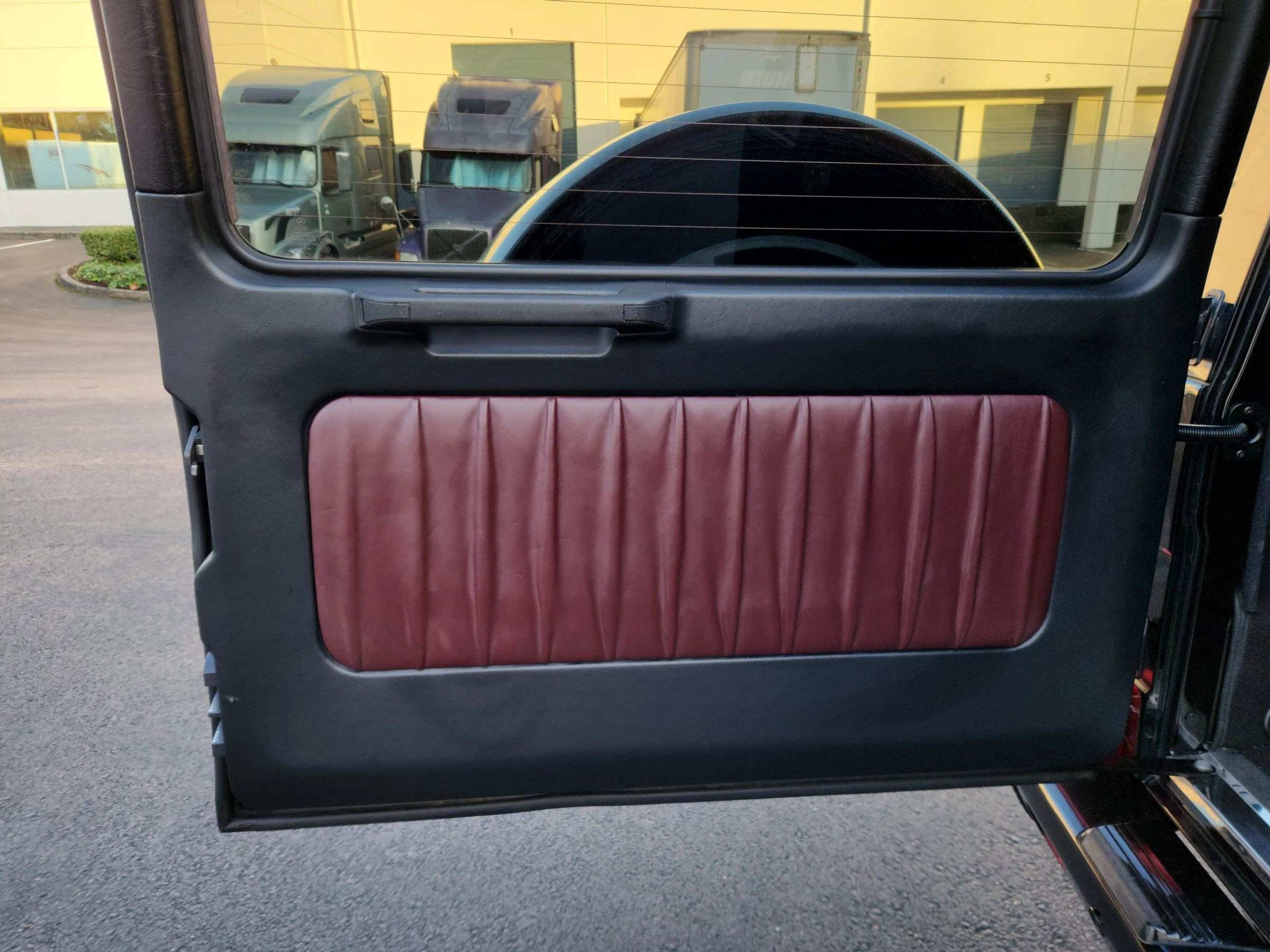 Used 2014 Mercedes-Benz G 550 image 29