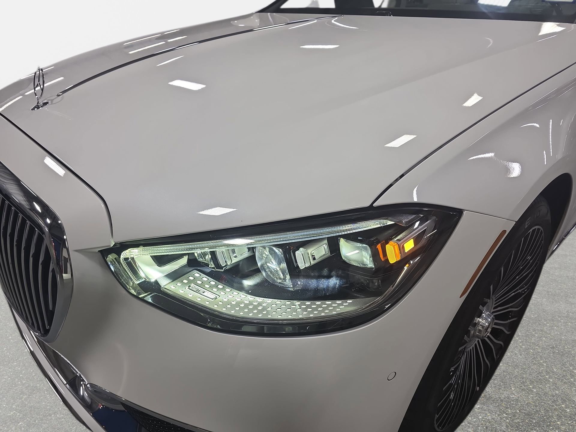 Used 2025 Mercedes-Benz Maybach S 580 4MATIC image 30