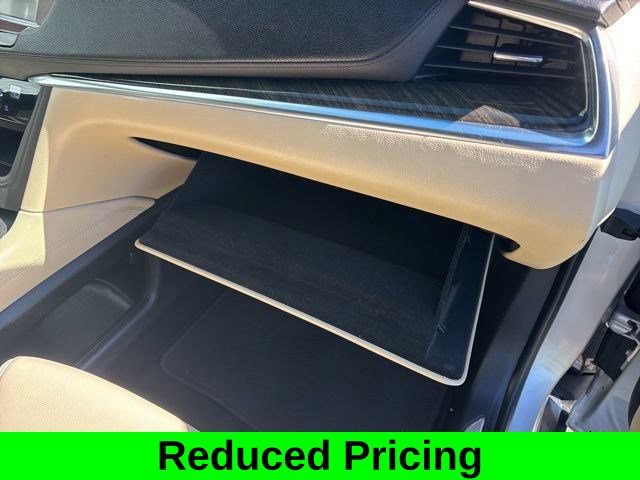 Used 2019 Cadillac XT5 FWD image 40