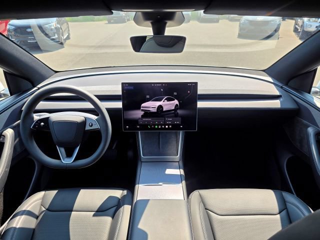 Used 2026 Tesla Model Y AWD image 10