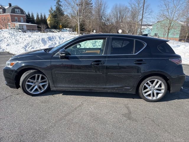 Used 2015 Lexus CT 200h w/ Seat Comfort Package image 4