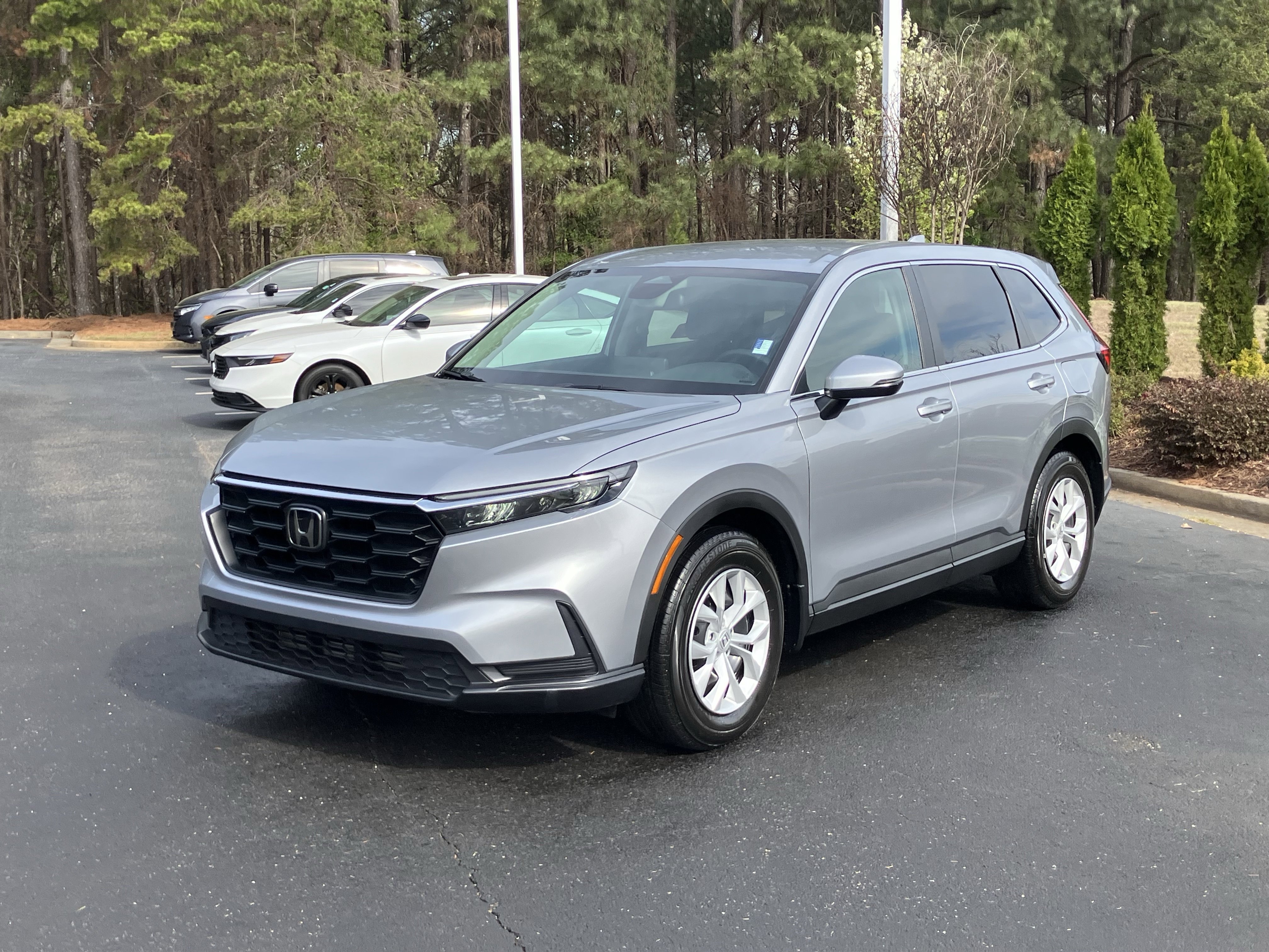 Used 2025 Honda CR-V LX image 6