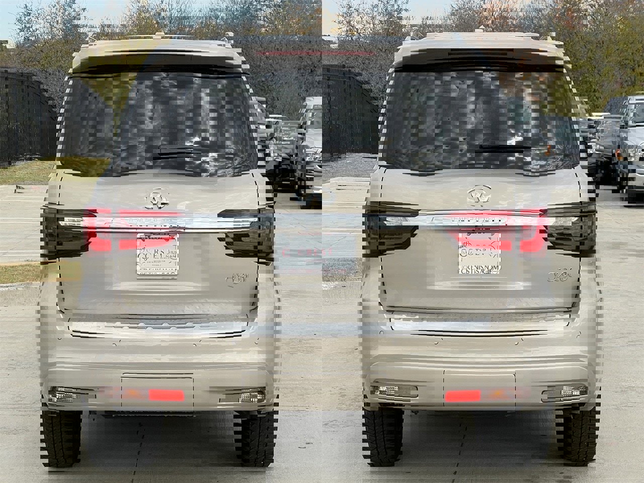 Used 2022 INFINITI QX80 Sensory w/ Cargo Package image 5