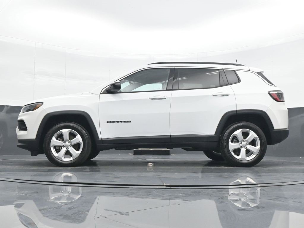 Used 2022 Jeep Compass Latitude image 18