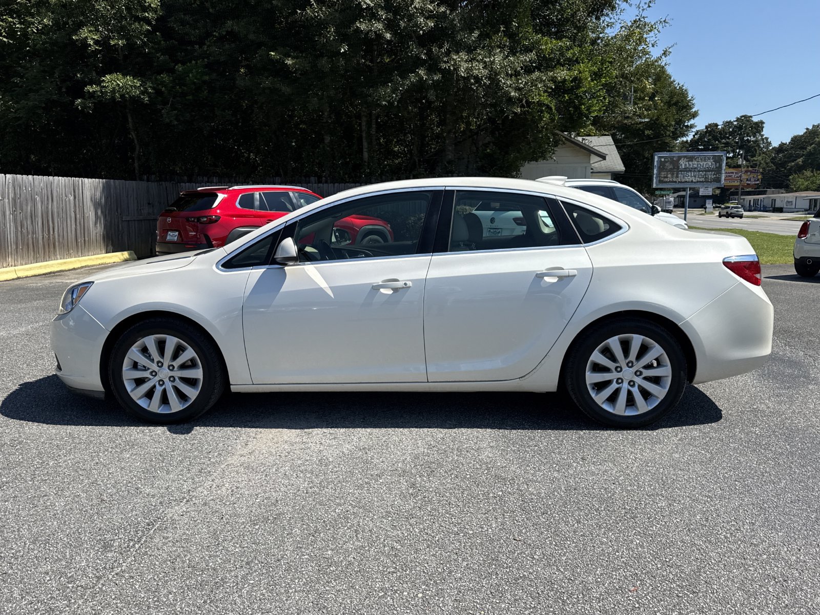 Used 2015 Buick Verano FWD image 2