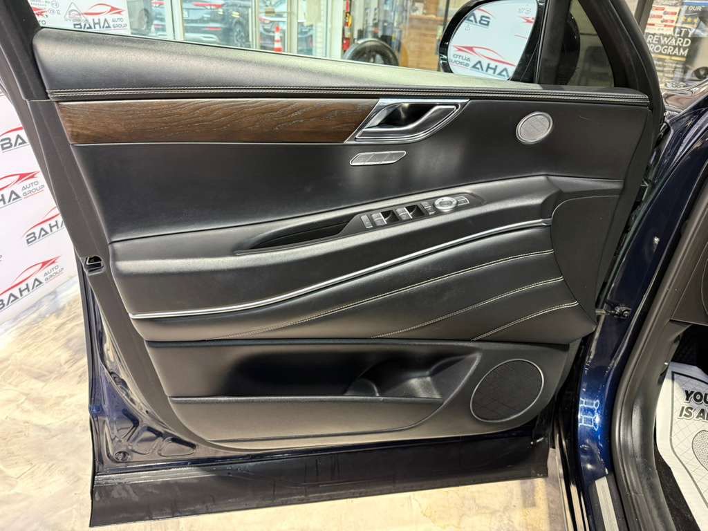 Used 2024 Genesis GV80 2.5T image 31