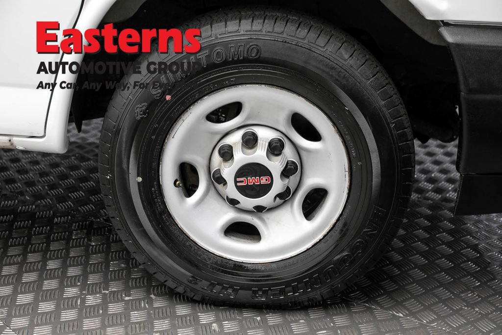Used 2022 GMC Savana 2500 RWD image 25