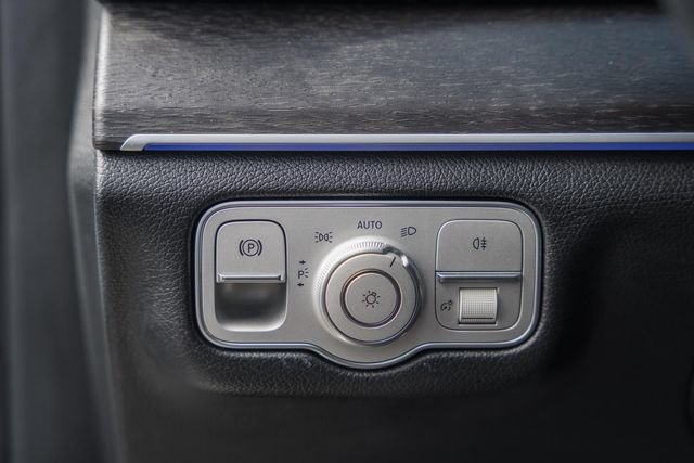 Used 2023 Mercedes-Benz GLS 450 4MATIC image 46