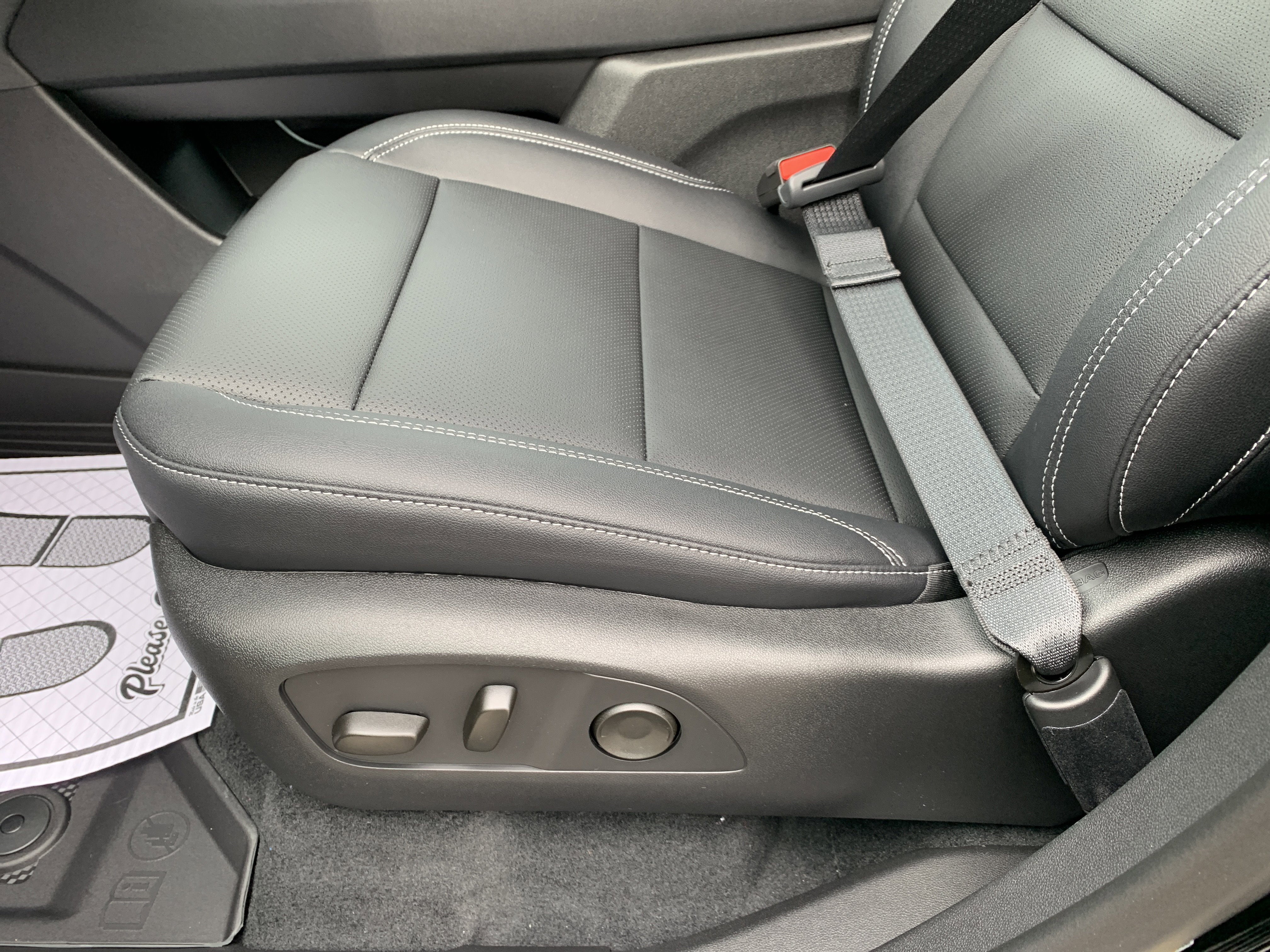 New 2026 Chevrolet Traverse LT w/ Midnight/Sport Edition image 11