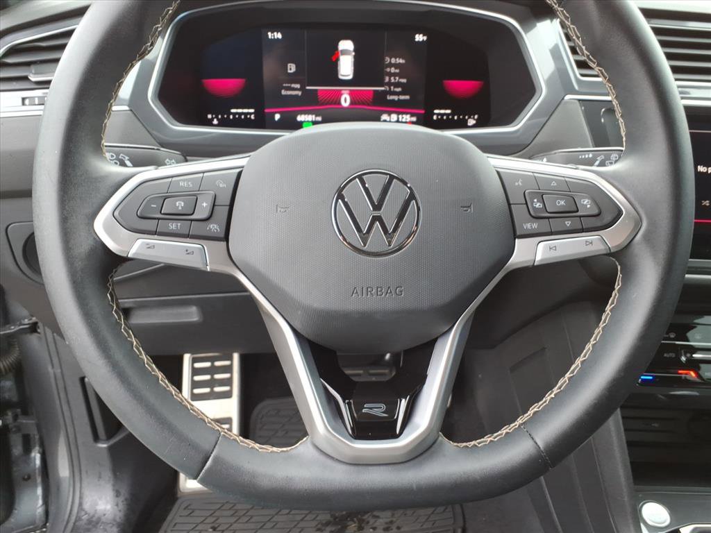 Used 2023 Volkswagen Tiguan SE R-Line image 18