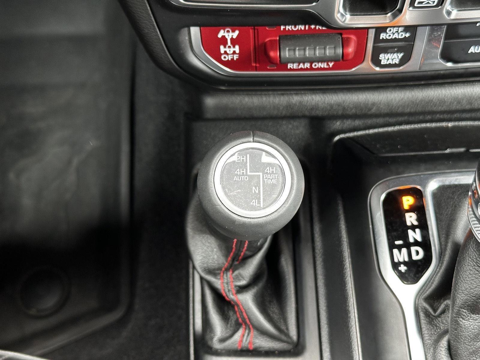 Used 2022 Jeep Gladiator Rubicon w/ LED Lighting Group AWD/4WD image 27