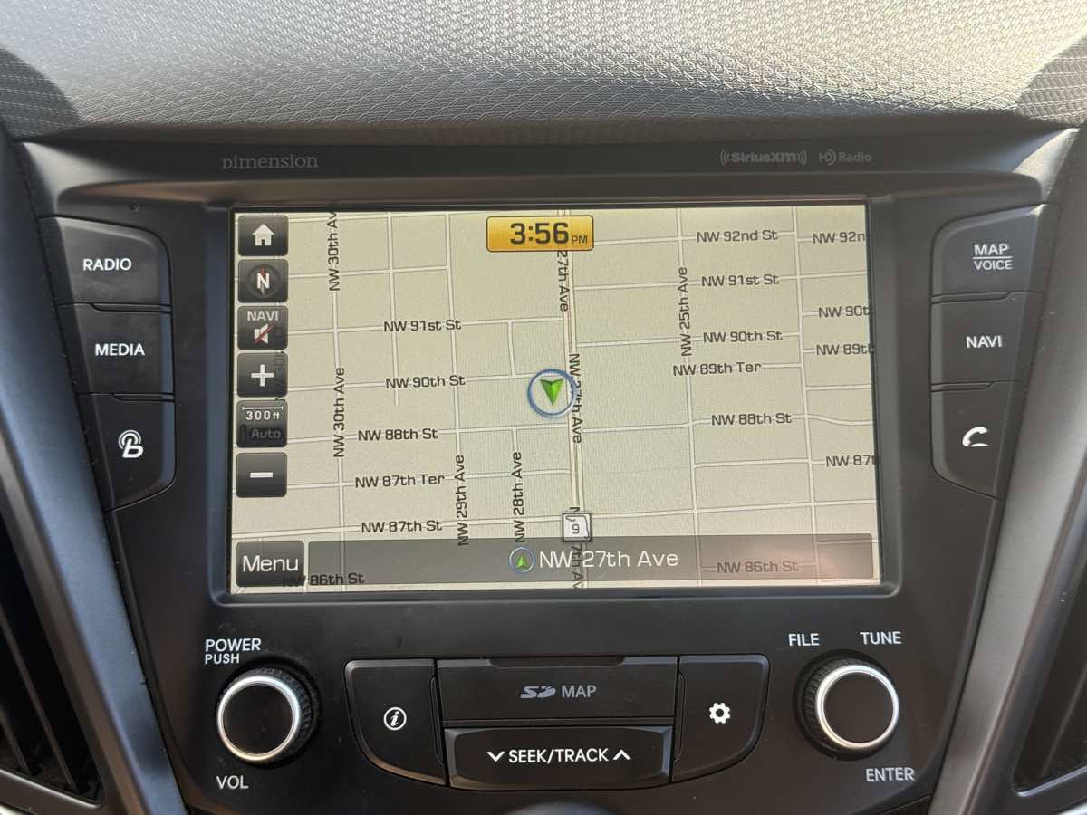 Used 2016 Hyundai Veloster Turbo w/ Option Group 04 FWD image 19