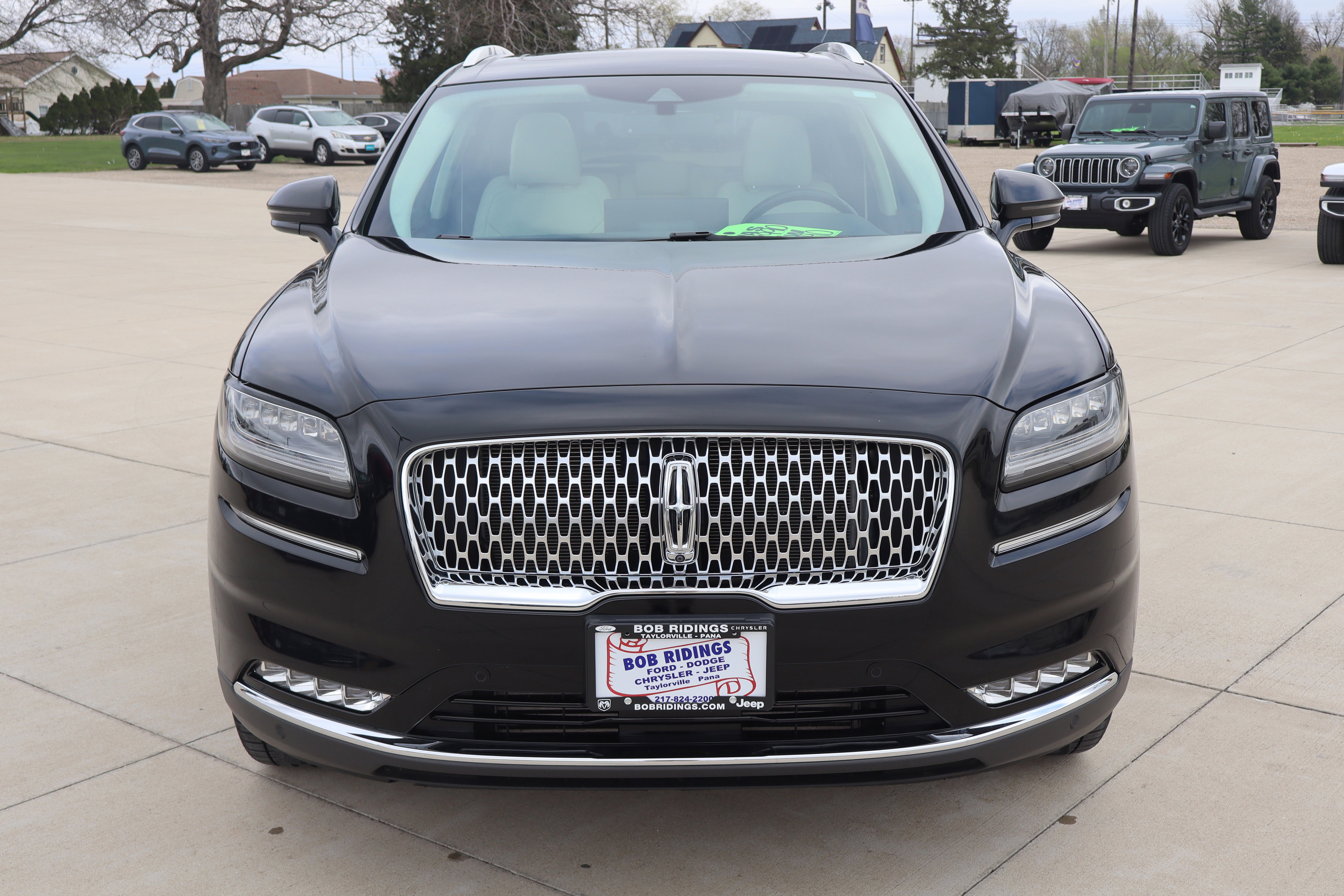 Used 2022 Lincoln Nautilus Black Label AWD/4WD image 2