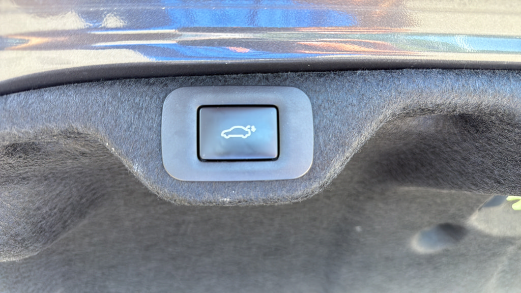 Used 2024 Lexus ES 300h w/ Technology Package FWD image 19