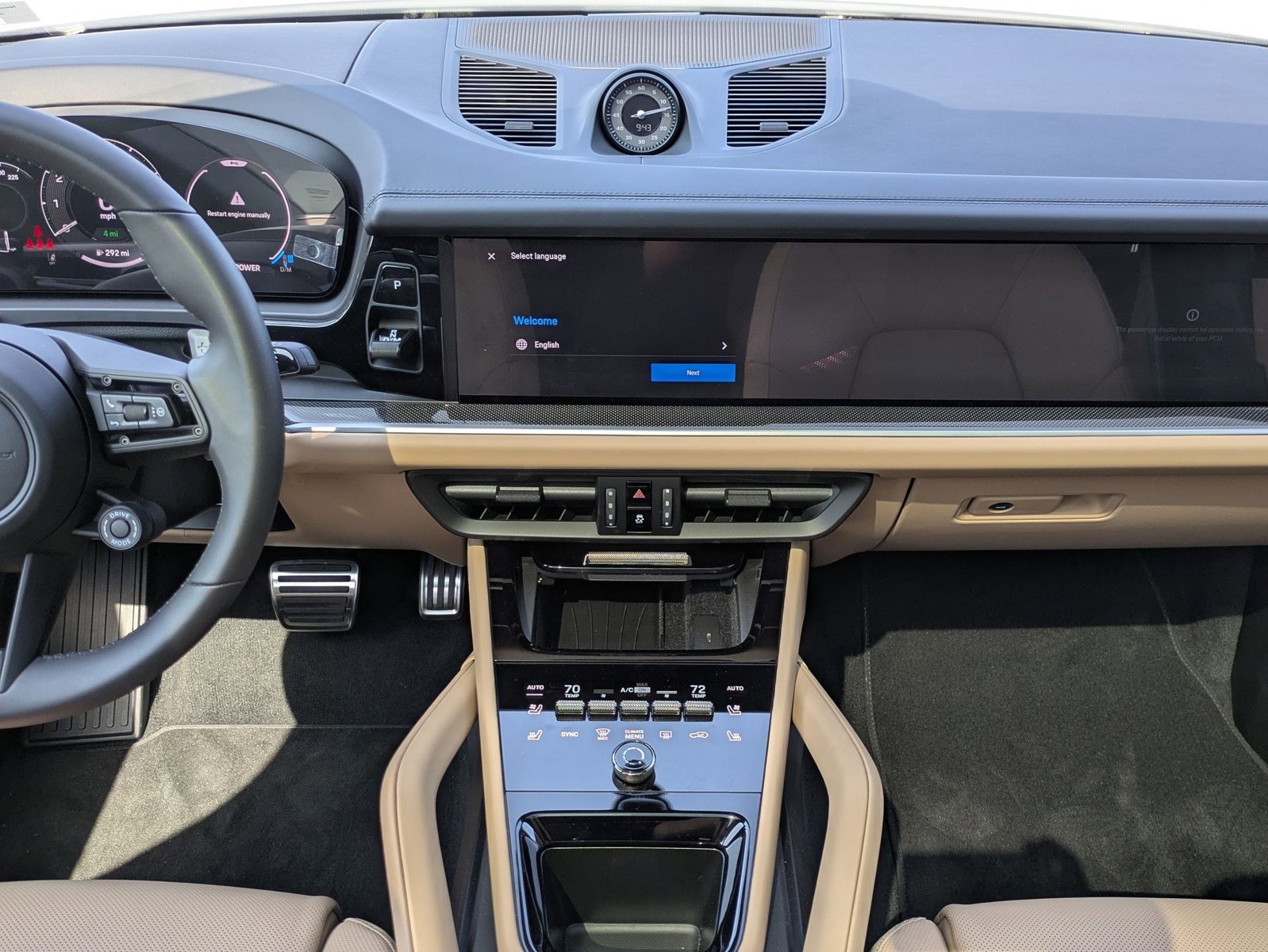 New 2025 Porsche Cayenne Turbo AWD/4WD image 20