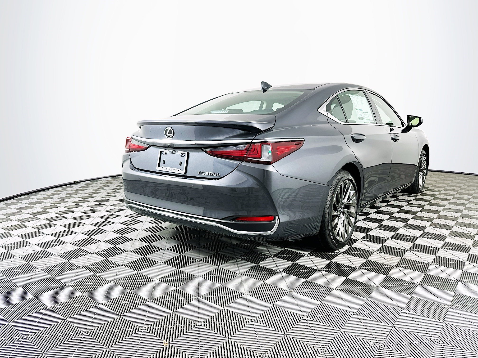 New 2025 Lexus ES 300h w/ Luxury Package image 7