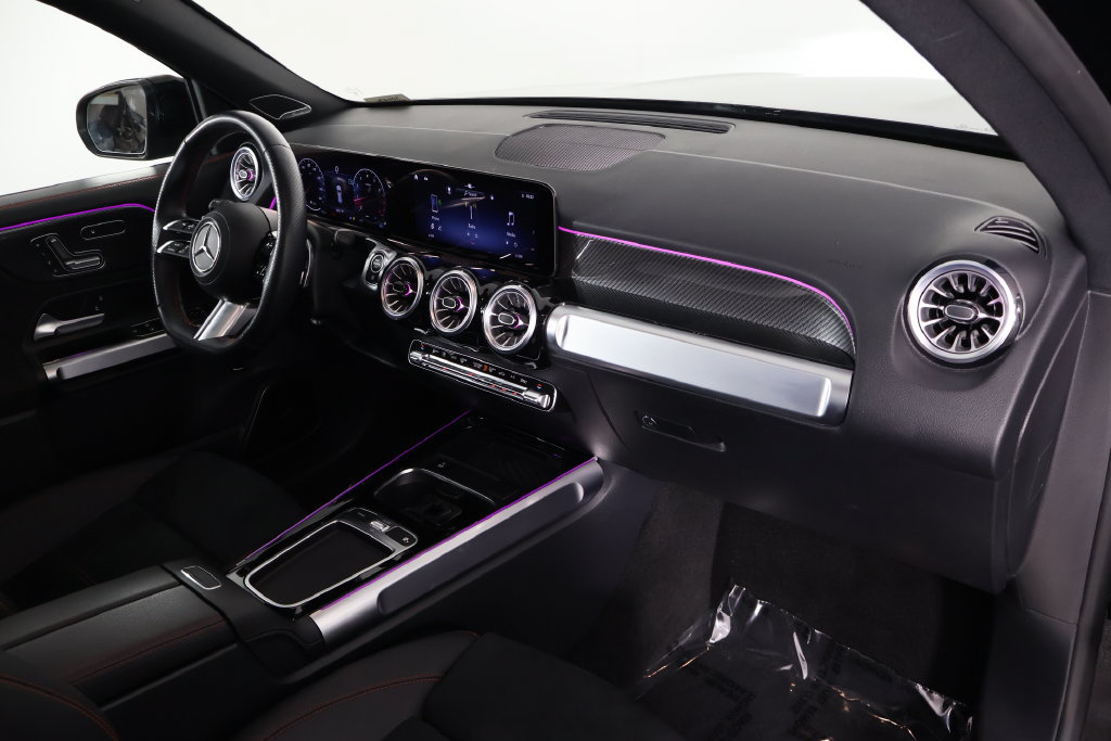 Certified 2024 Mercedes-Benz GLB 250 4MATIC image 9