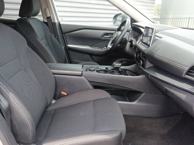 Used 2024 Nissan Rogue S AWD/4WD image 29