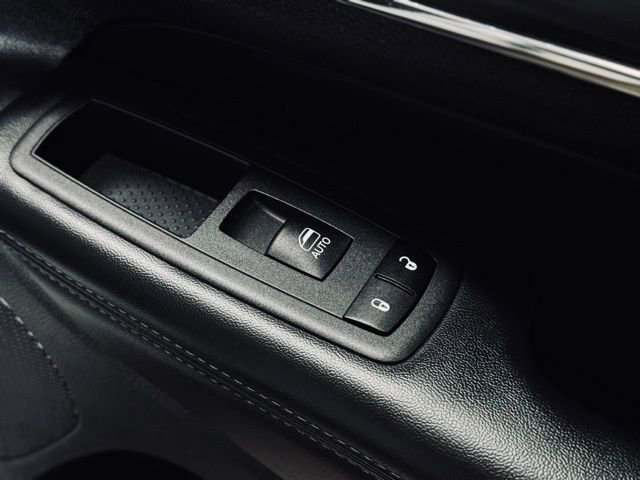 Certified 2022 Jeep Grand Cherokee Limited image 16