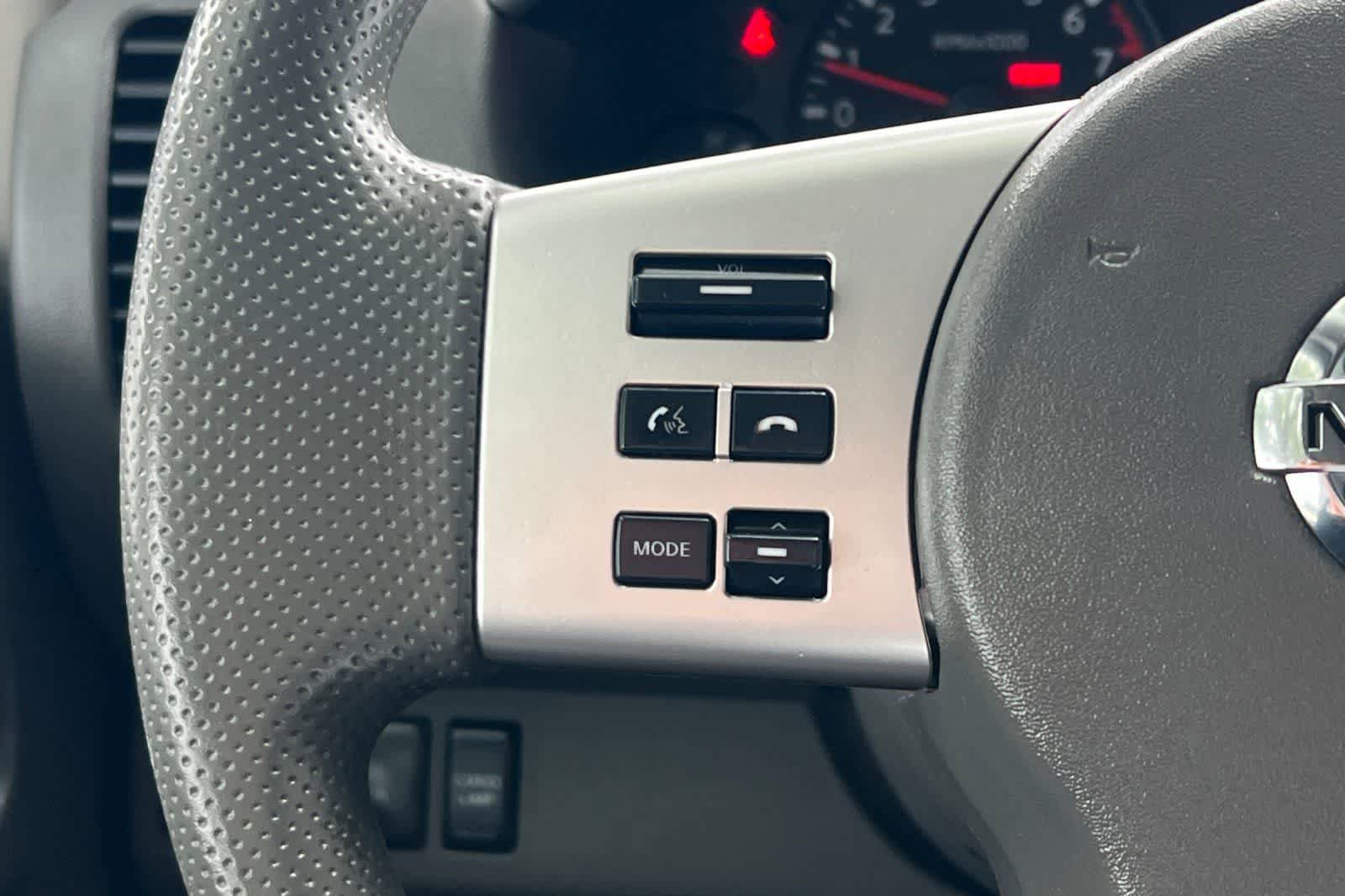 Used 2017 Nissan Frontier SV RWD image 28