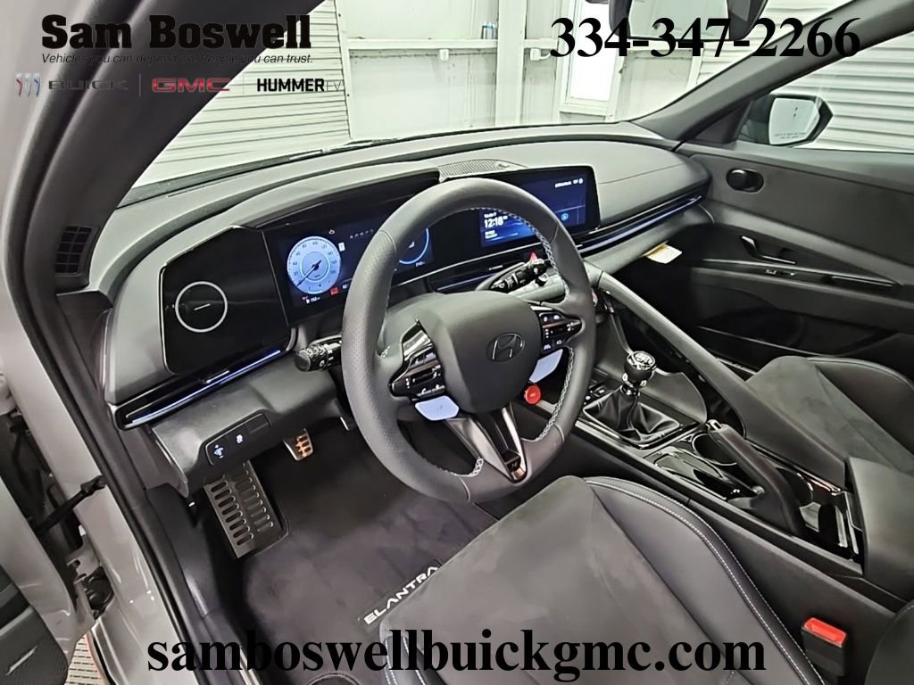 Used 2025 Hyundai Elantra N image 11